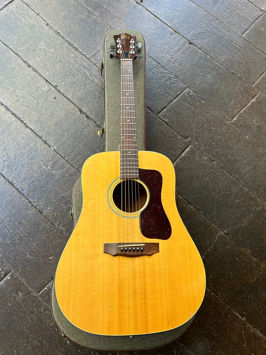 1975 Guild D-35 – Moze Guitars