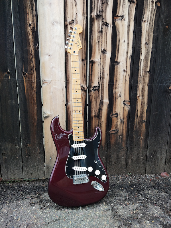2009 Fender Stratocaster – Moze Guitars