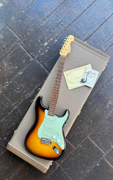 2015 Fender Stratocaster American Vintage 59 reissue – Moze Guitars
