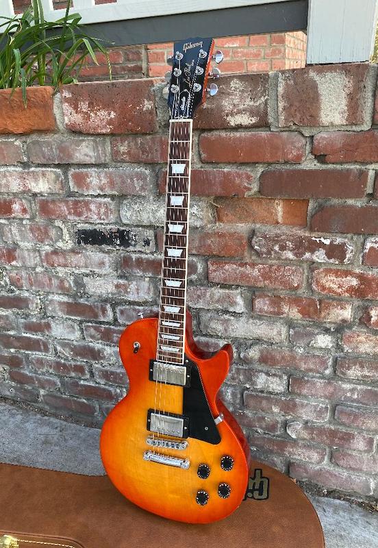 2019 Gibson Les Paul Studio Tangerine Burst – Moze Guitars