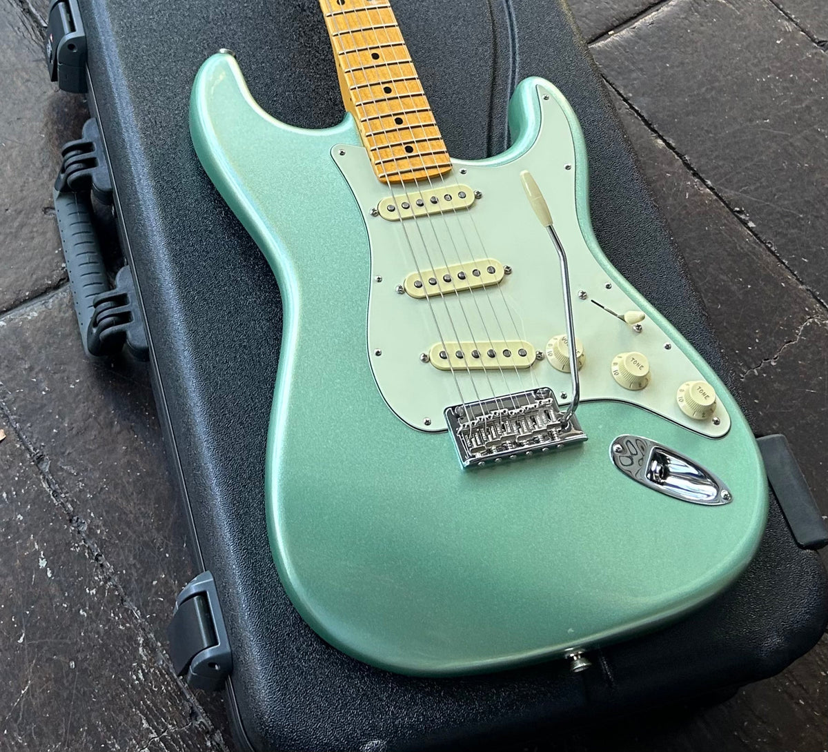 2022 Fender American Professional II Stratocaster Mystic Surf