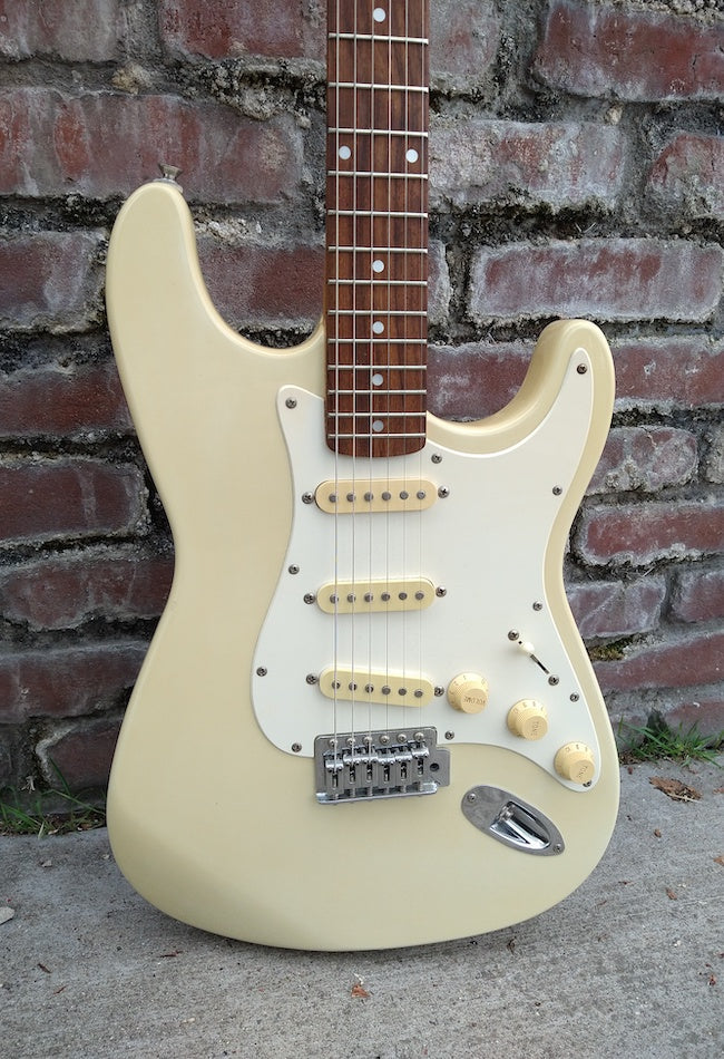 90's Squier Stratocaster Korea – Moze Guitars