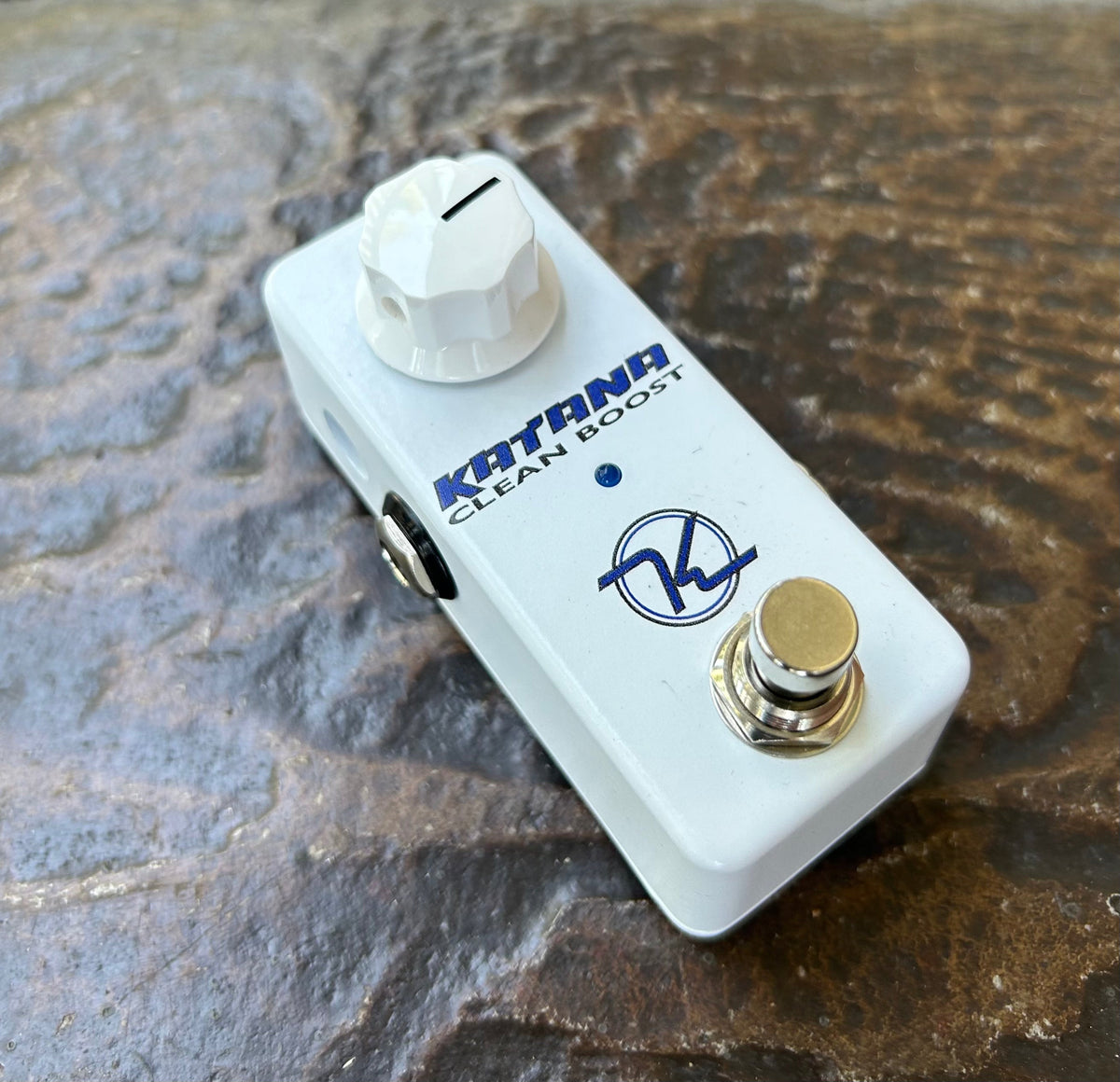 Keeley Mini Katana Clean Boost – Moze Guitars