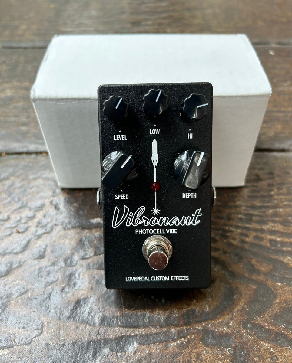 Lovepedal Vibronaut Photocell Vibe – Moze Guitars