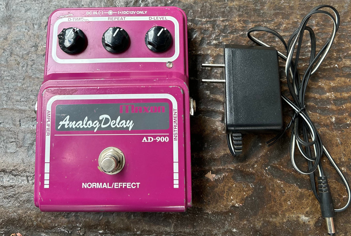 Maxon AD-900 Analog Delay – Moze Guitars