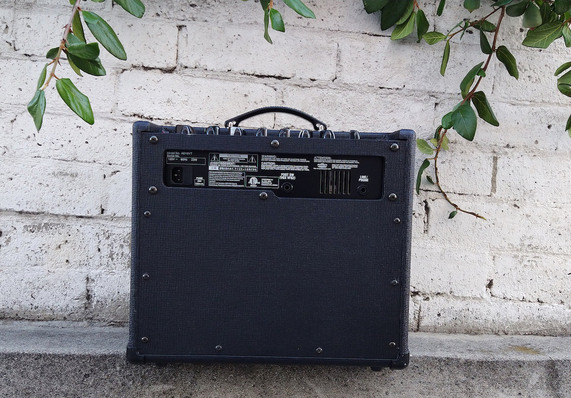 Vox AD15VT Valvetronix – Moze Guitars