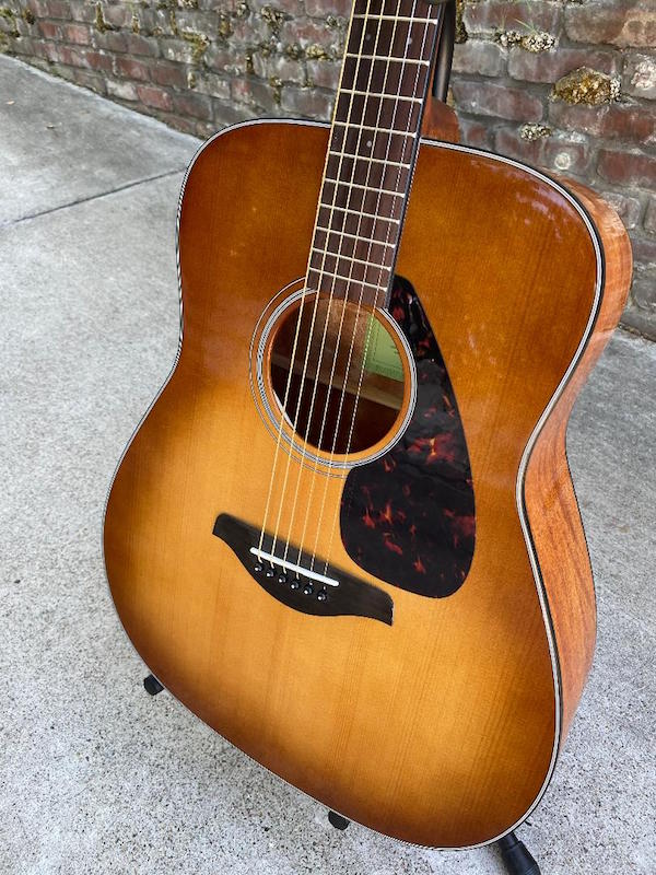 Yamaha FG800 – Moze Guitars