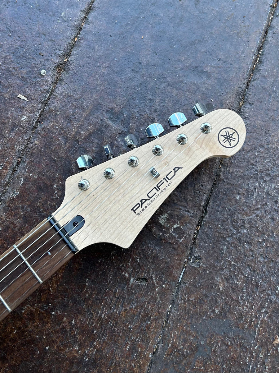 Yamaha PAC012DLX Pacifica Electric Guitar – Moze Guitars