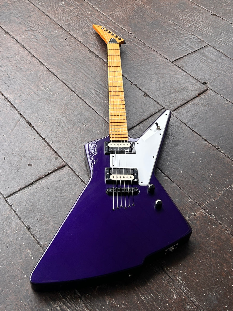 Custom Warmoth Explorer – Moze Guitars