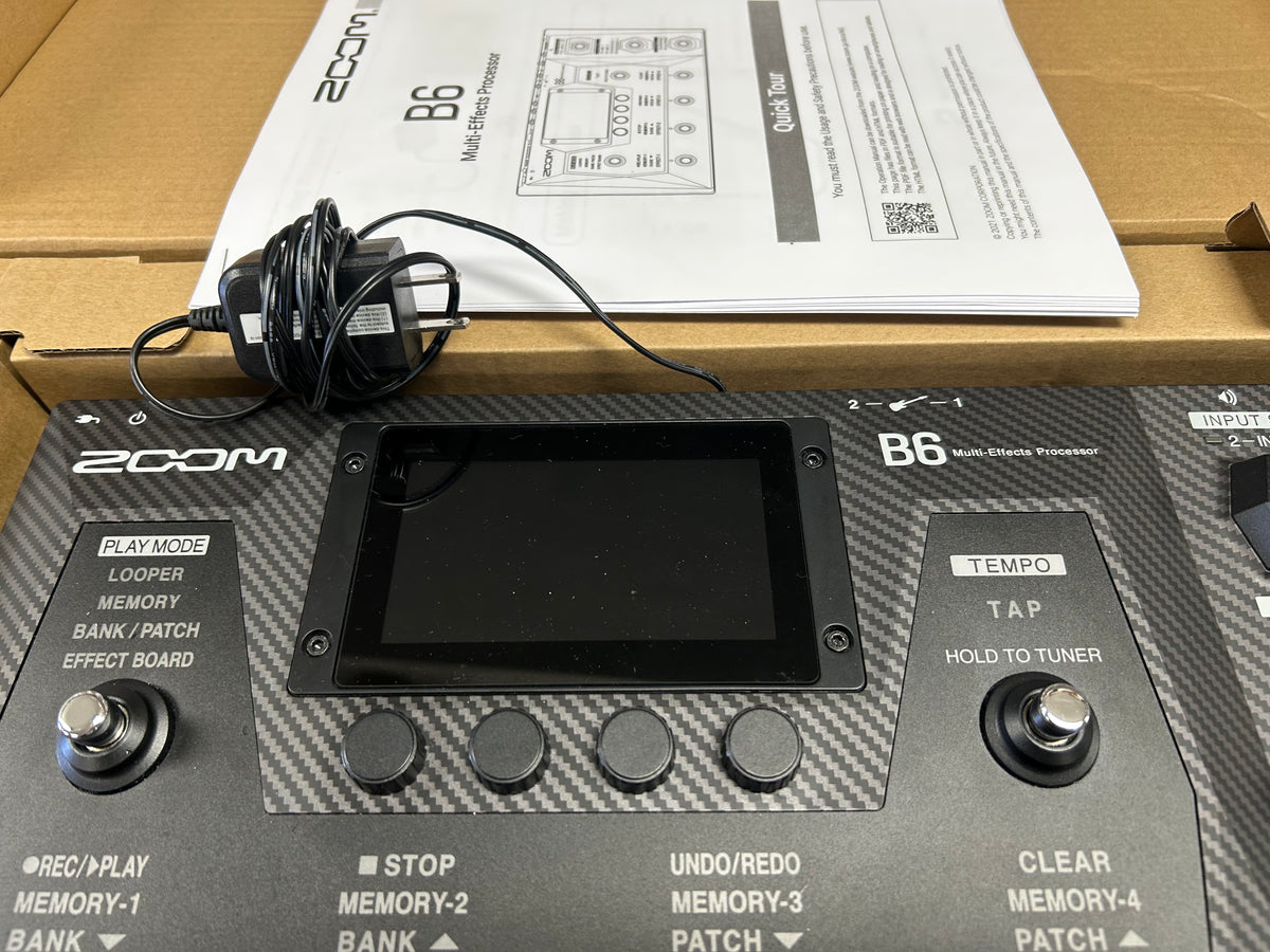 Zoom B6 Bass Multi-effects Processor – Moze Guitars
