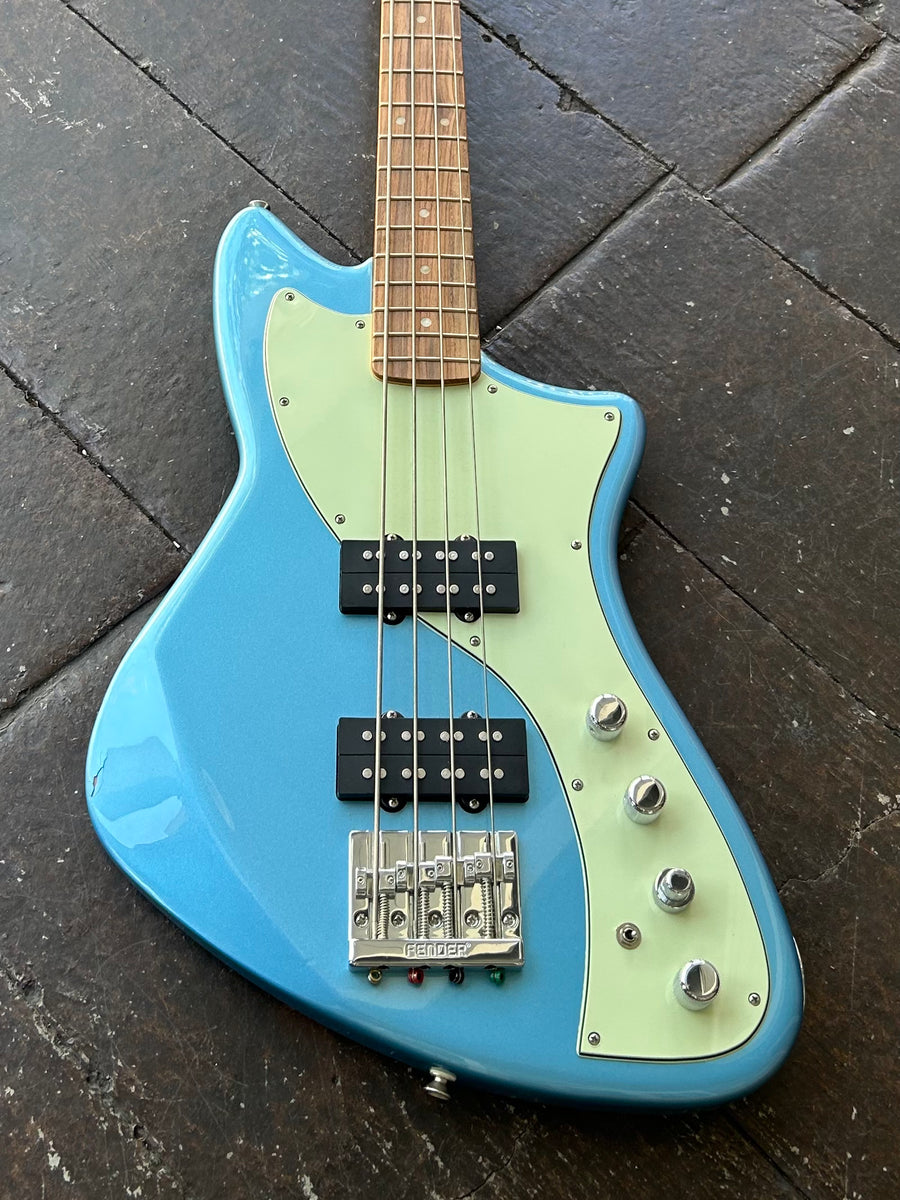 Fender Player Plus Meteora Bass メテオラ Fender Player Plus Meteora Bass With Pau Ferro Fingerboard