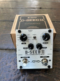 White Joyo Pedal D-Seed II Digital Delay with five knobs, two metal foot switch buttons