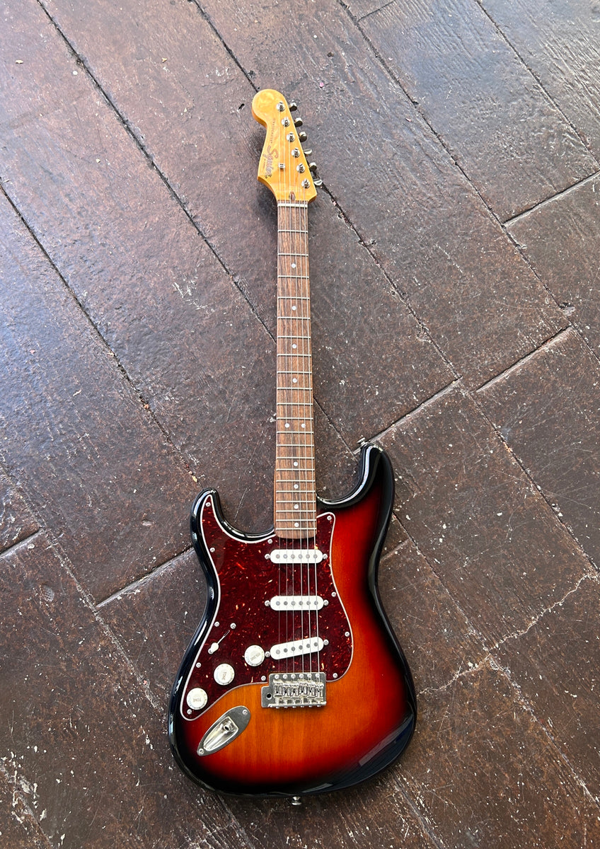 【ラッカー塗装】Squier Stratocaster MOD レフティ Squier_Classic_Vibe_60s_Strato