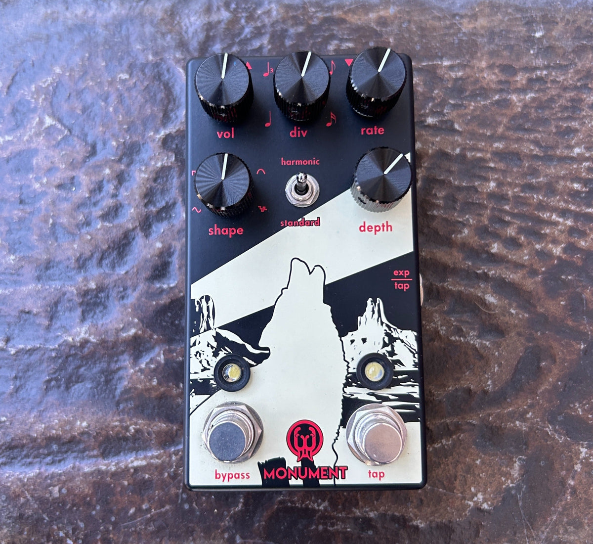 Walrus Audio Monument Harmonic Tap Tremolo V2 Limited Edition