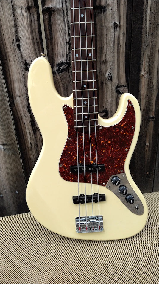 1992 Squier Jazz Bass – Moze Guitars