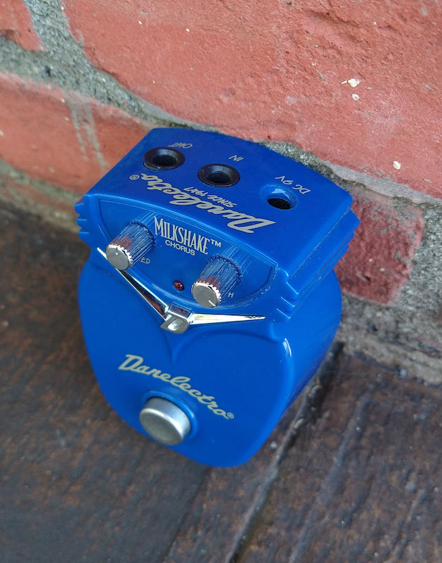 Danelectro shop milkshake chorus