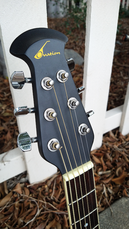 Ovation Celebrity CC057 Black – Moze Guitars