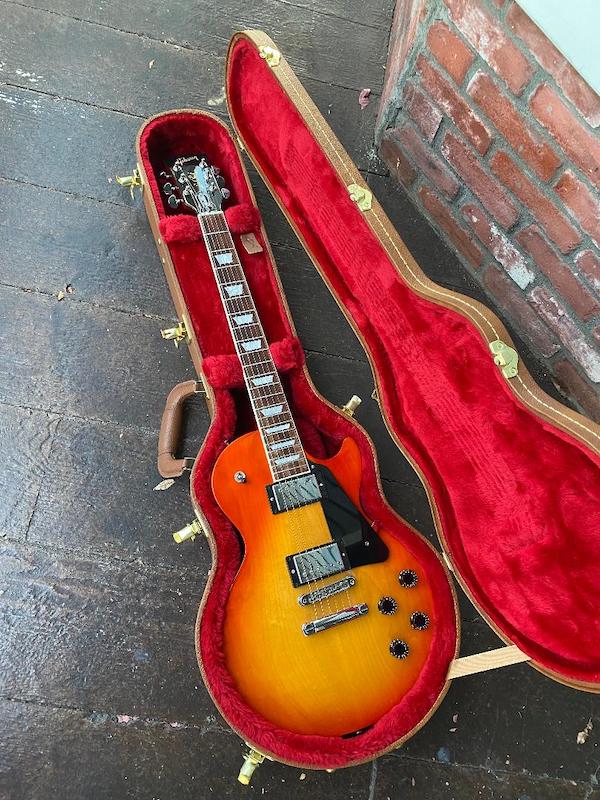 2019 Gibson Les Paul Studio Tangerine Burst – Moze Guitars