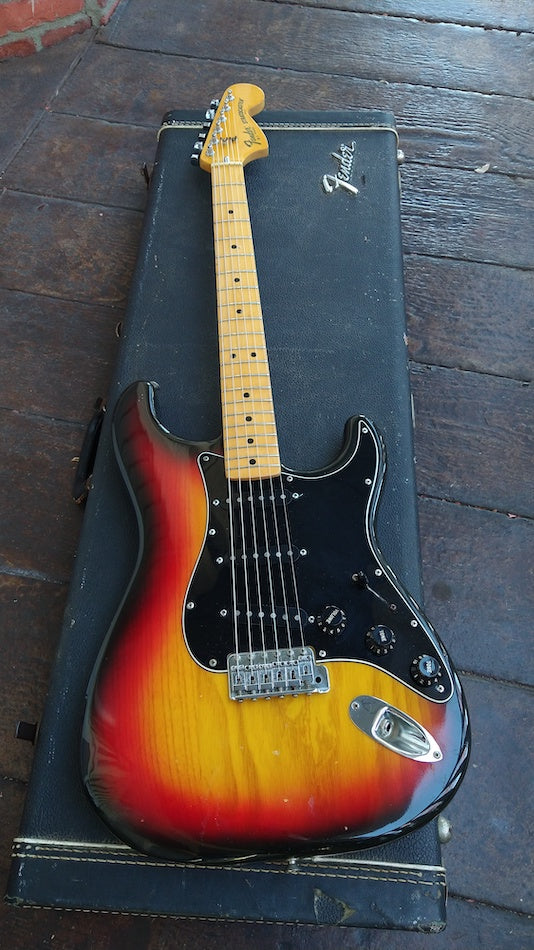 1978年から1979製のFender USA Stratocaster 1978 Fender Strat USA – Moze Guitars