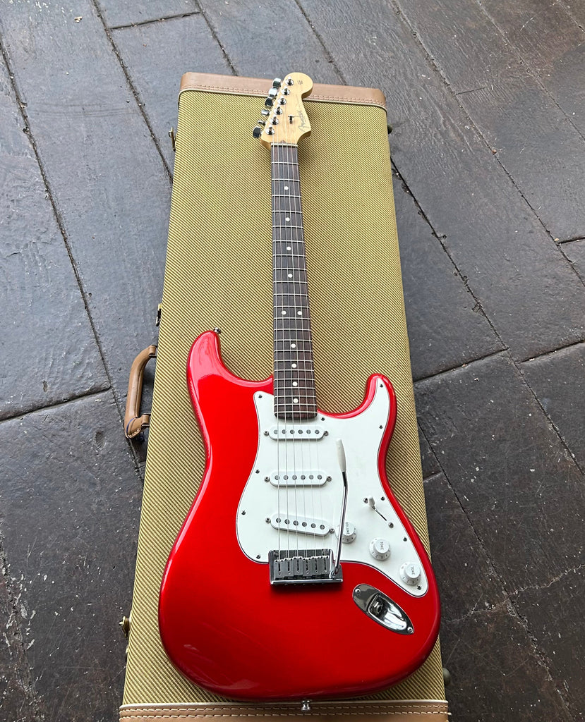 Fender USA American Series ストラト 2004年製 2004 Fender American Series Stratocaster – Moze Guitars