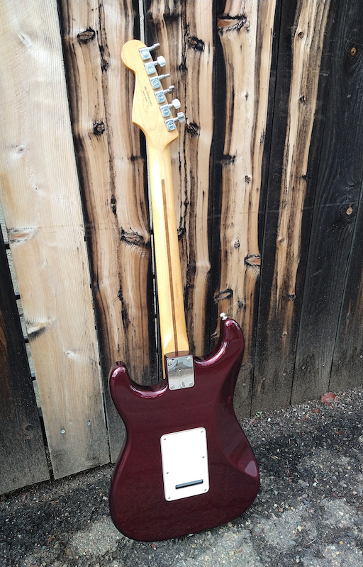 2009 Fender Stratocaster – Moze Guitars 2009 Fender Stratocaster – Moze Guitars
