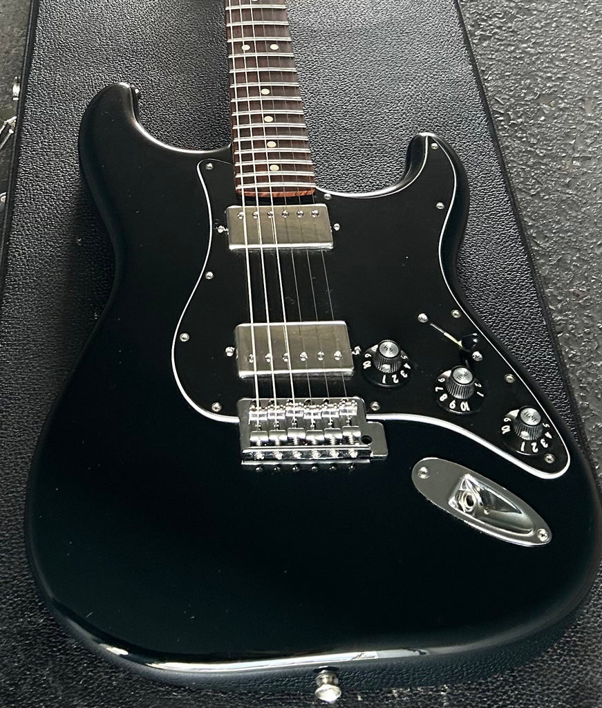 2011 Fender Blacktop Stratocaster HH – Moze Guitars
