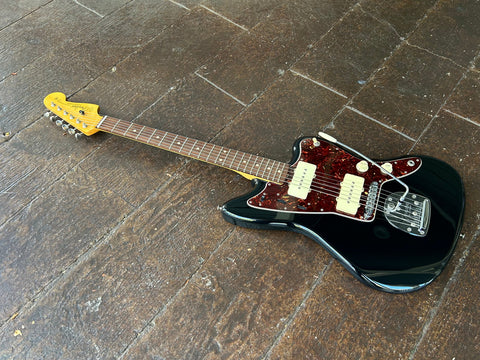 2013 Fender Jazzmaster MIM Player Series – Moze Guitars