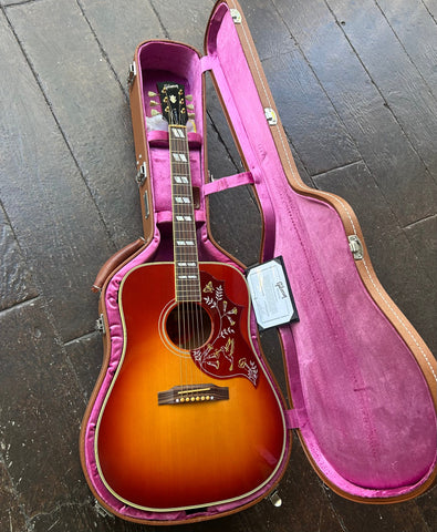 2014 Gibson Custom Shop Hummingbird New Vintage