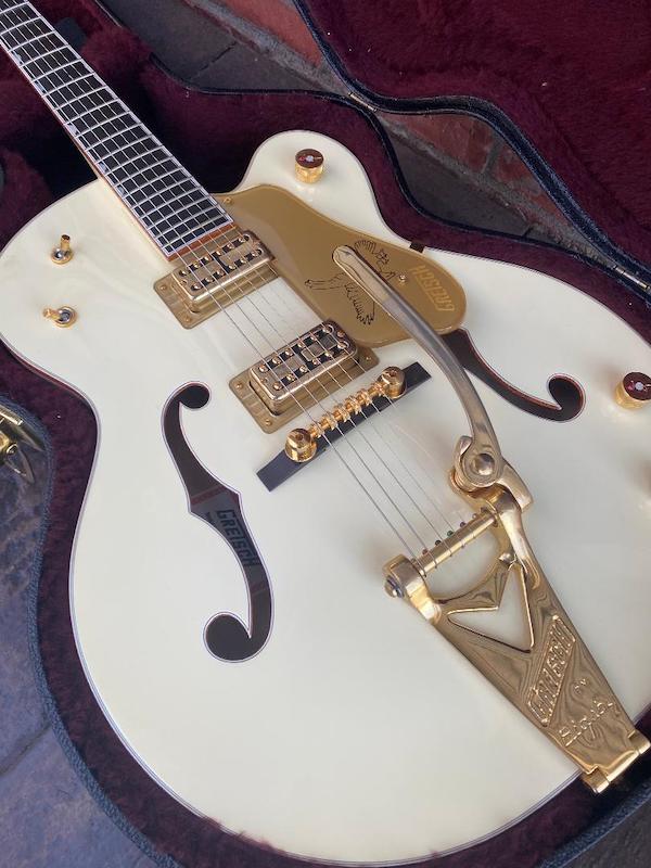 2015 Gretsch White Falcon – Moze Guitars