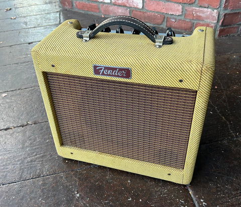 90's Fender Bronco Amplifier 15w