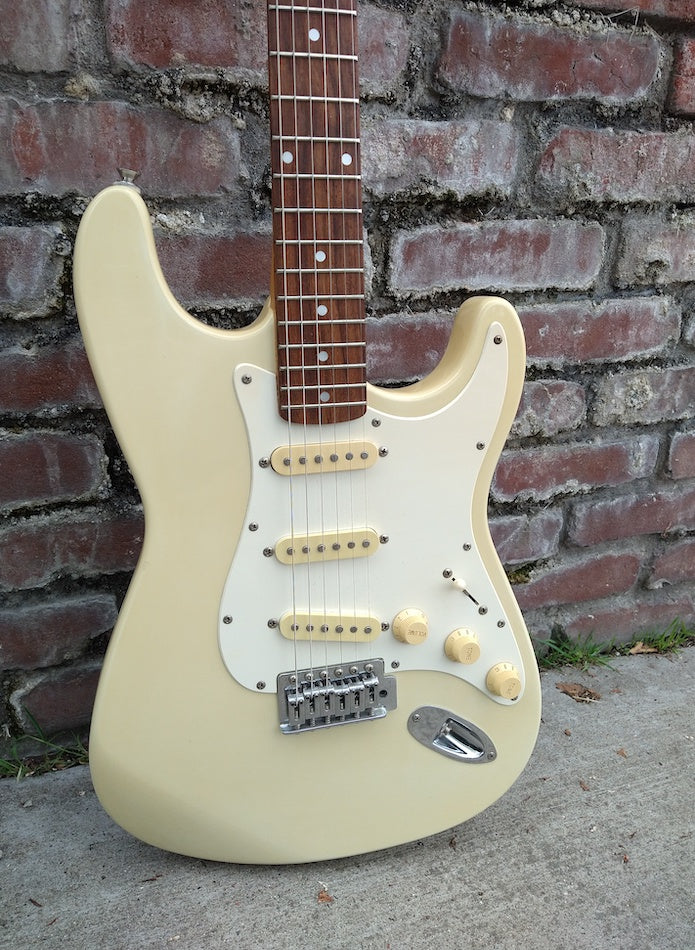 90's Squier Stratocaster Korea – Moze Guitars