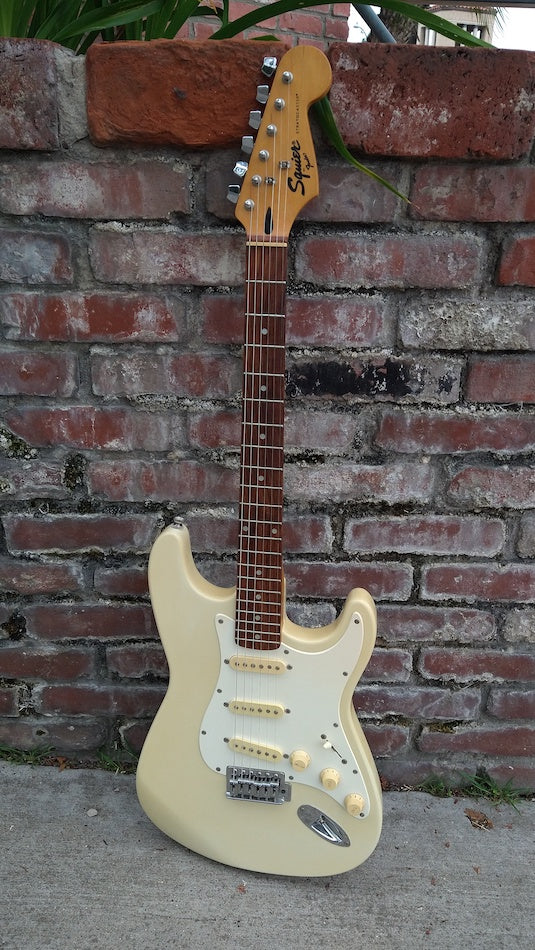 90's Squier Stratocaster Korea – Moze Guitars