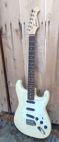 Aria Pro II STG-003 White