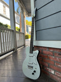 Danelectro 56 Baritone Silver Metalflake