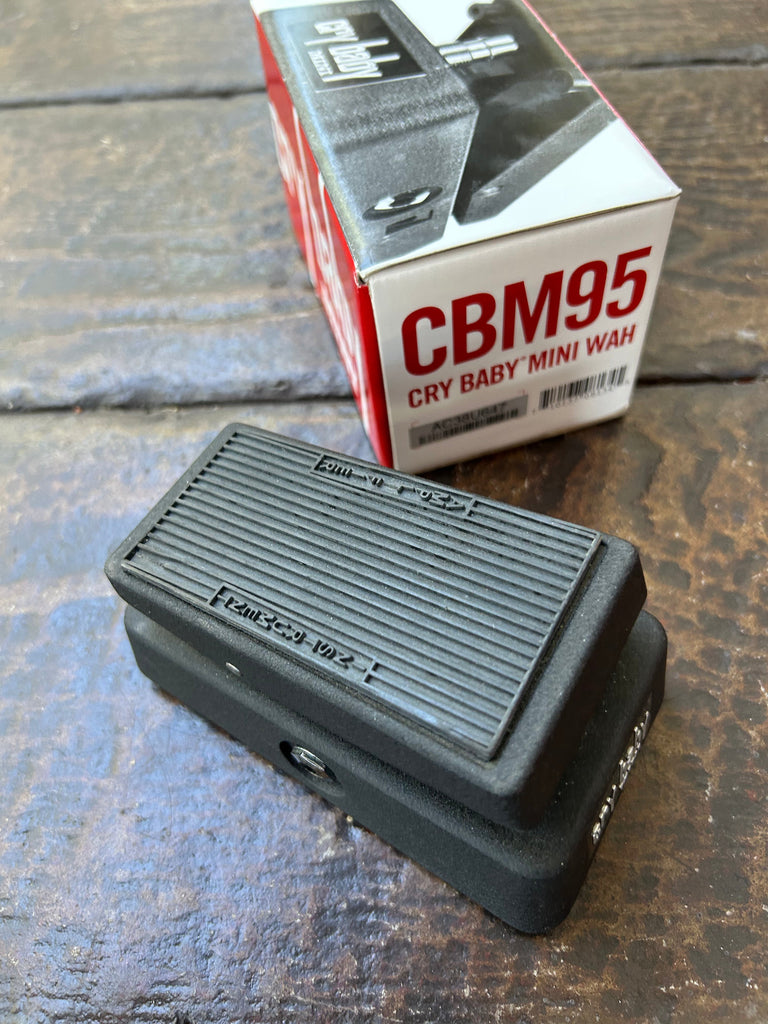 small wah pedal Dunlop CBM95 Cry Baby Mini Wah Pedal – Moze Guitars