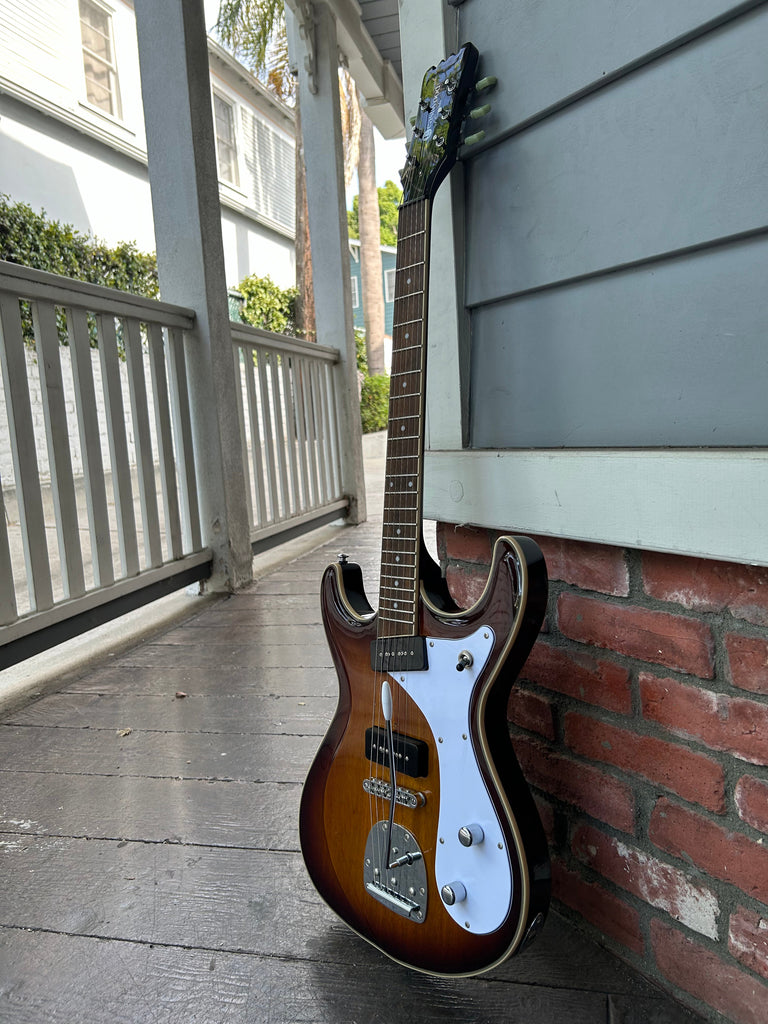 Eastwood Sidejack DLX – Moze Guitars