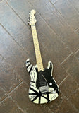 Fender EVH Striped Series - White w/ Black Stripes