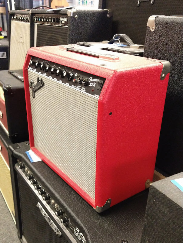 Fender Front Man 25R – Moze Guitars