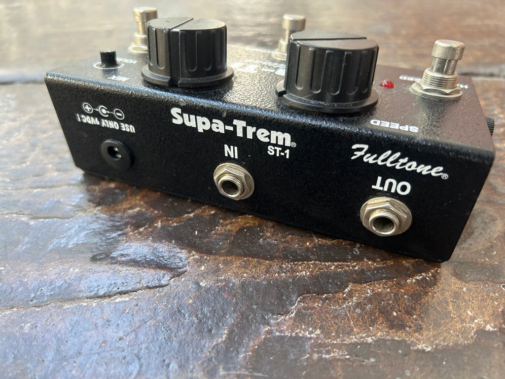 Fulltone Supra-Trem ST-1 Tremolo guitar effect – Moze Guitars
