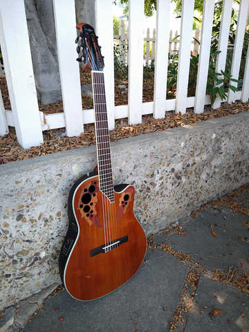 Ovation Celebrity CE 44C