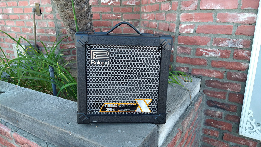 Roland CUBE-20X – Moze Guitars