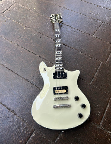 Schecter Diamond Series Tempest – Moze Guitars