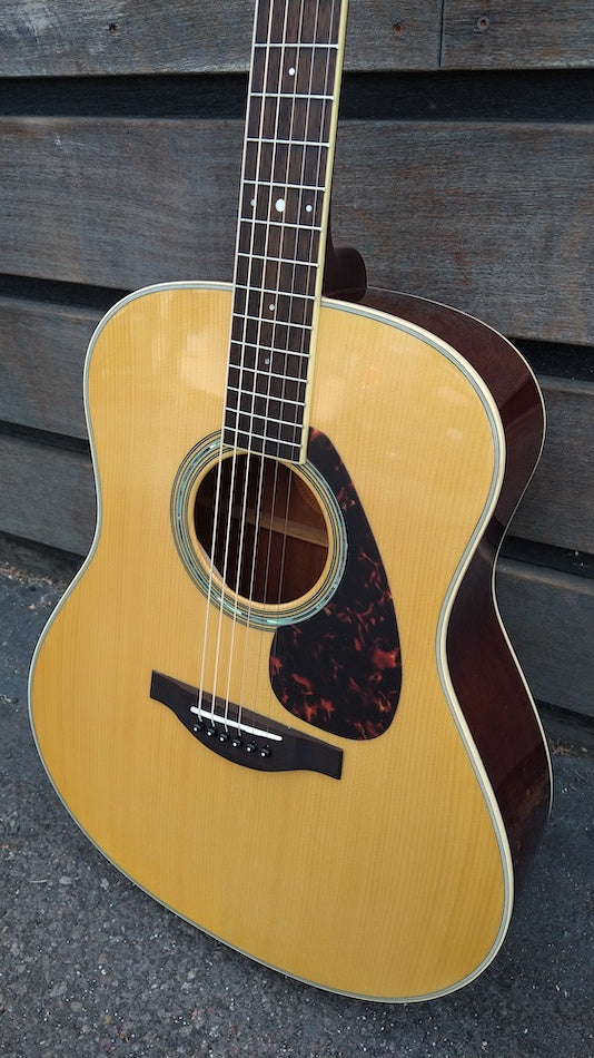 Yamaha LL6M (with SRT pickup) – Moze Guitars