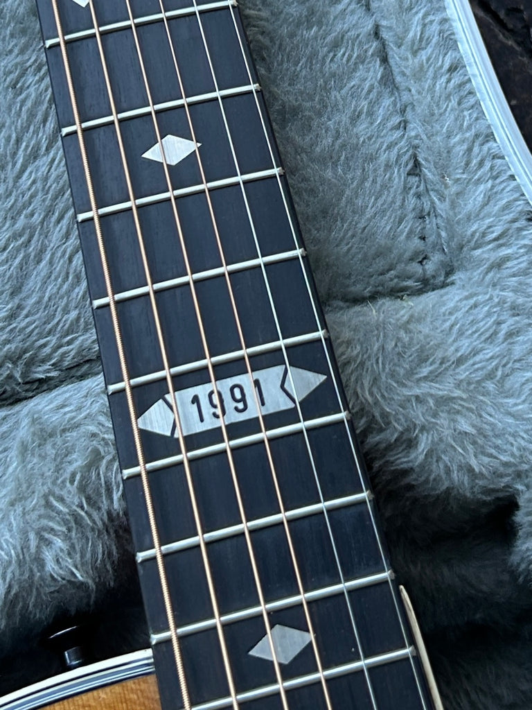 1991 USA Ovation Collector's Series 25th Anniversary – Moze Guitars