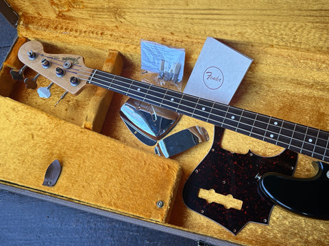 1999 Fender American Vintage 62 Jazz Bass – Moze Guitars