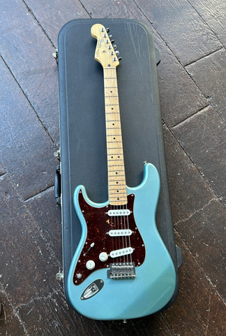 fender agave blue 2003 Fender Standard Stratocaster Lefty with Maple Fretboard (MIM)