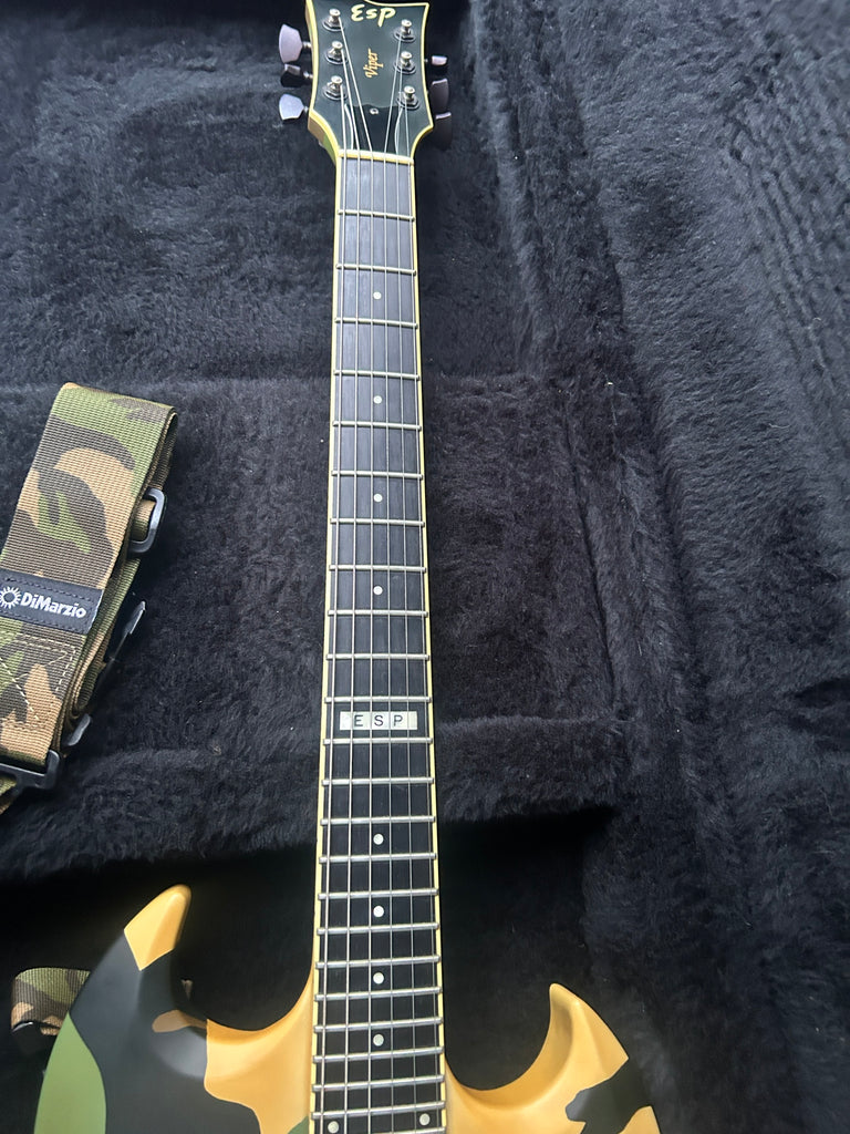 2004 ESP Standard Series Viper Camo Japan – Moze Guitars