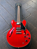 2010 Gibson Custom Shop Dot ES-335 Memphis Plain Top Cherry Red arch-top guitar with chrome hardware and rosewood neck , black headstock
