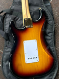 2014 Fender Deluxe Player's Stratocaster 3-Color Sunburst MIM