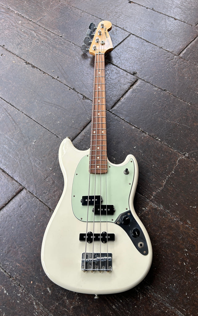 2017 Fender Player Mustang Bass PJ, Olympic White – Moze Guitars